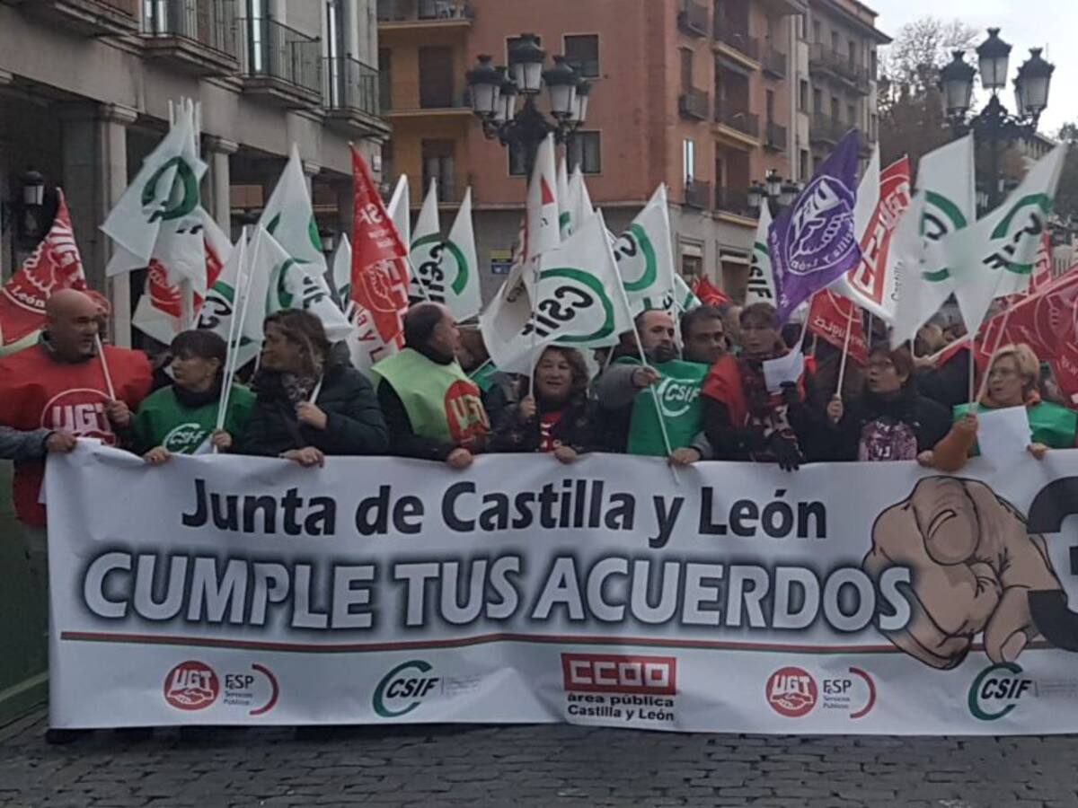 Los empleados públicos de la Junta en Segovia salen a la calle