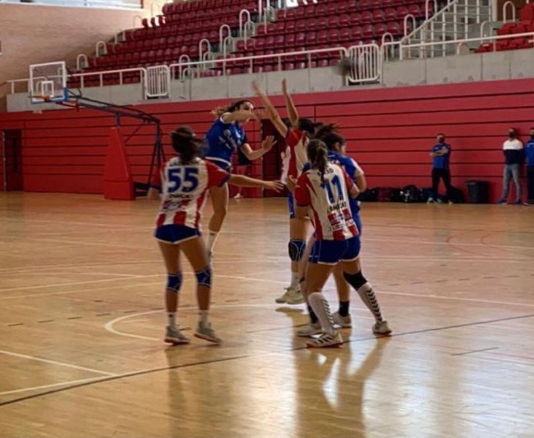 Pinchazo en casa del Elda Prestigio