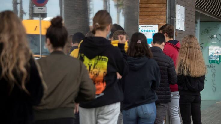 "Es una barbaridad": La reflexión de un experto en microbiología sobre las auto-tomas PCR