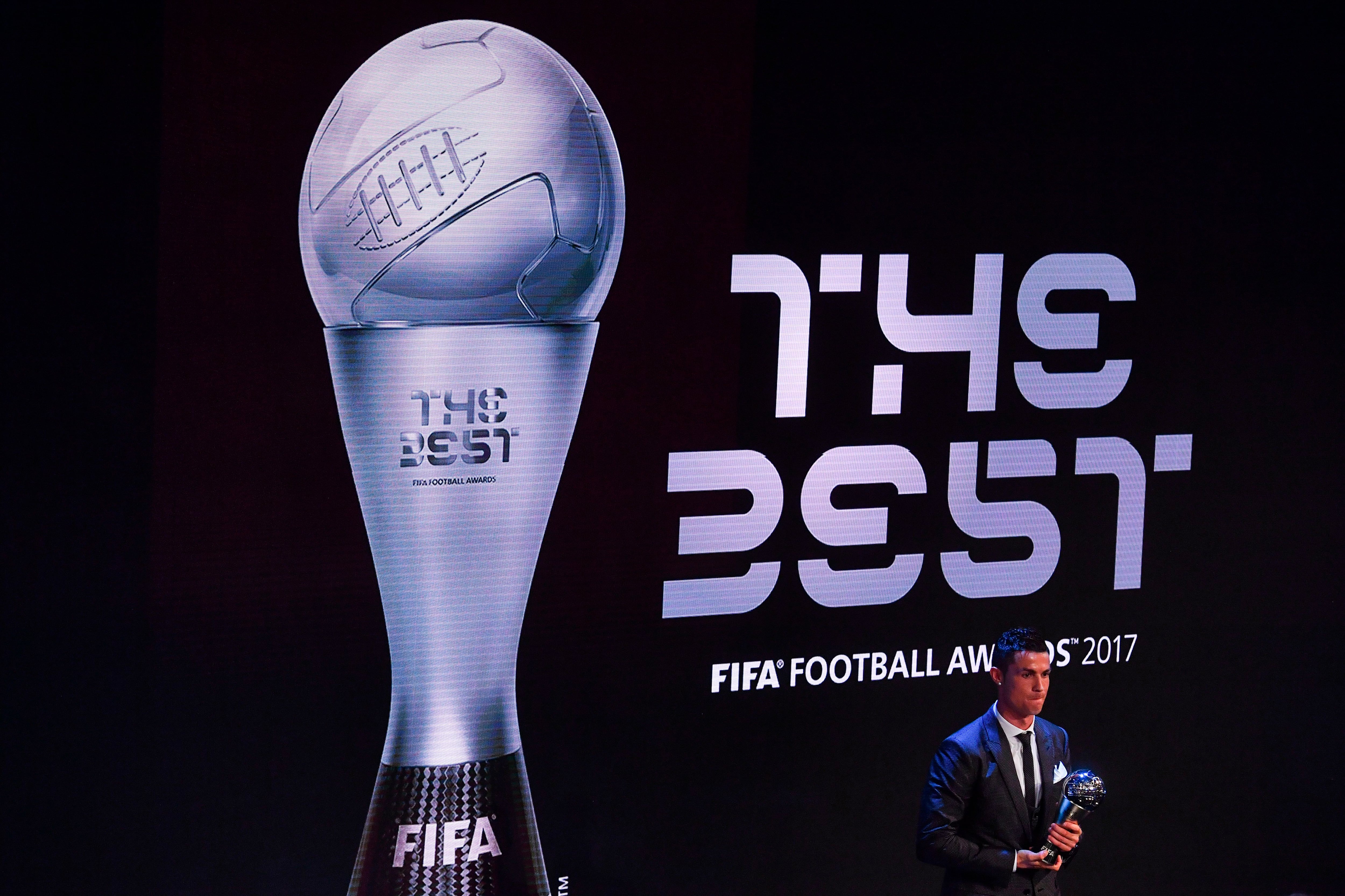 Cristiano Ronaldo en el Premio &#039;The Best&#039; de la FIFA en 2017 (Photo credit should read BEN STANSALL/AFP via Getty Images)