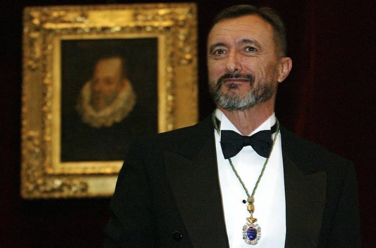 El escritor Arturo Pérez Reverte