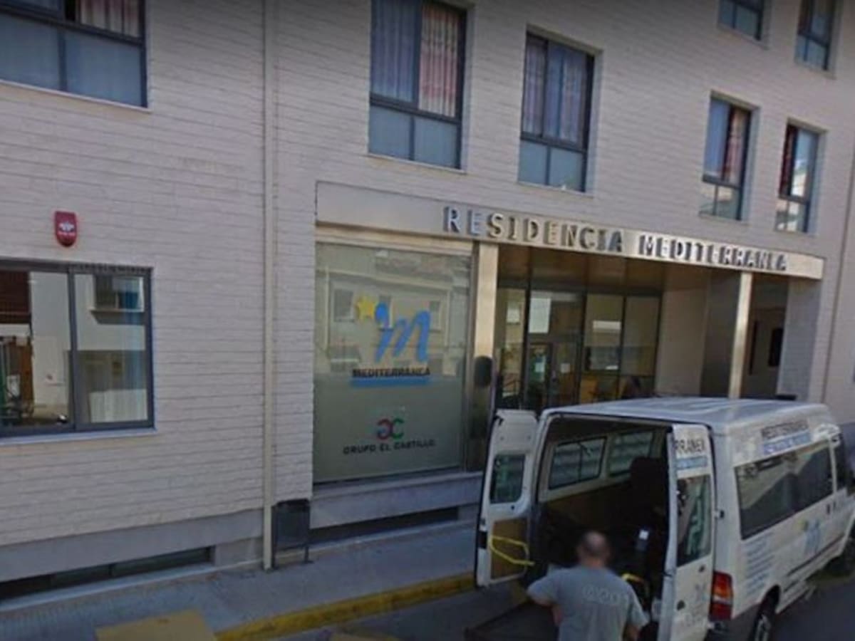 El brote de coronavirus en la residencia de Benirredrà se mantiene estable