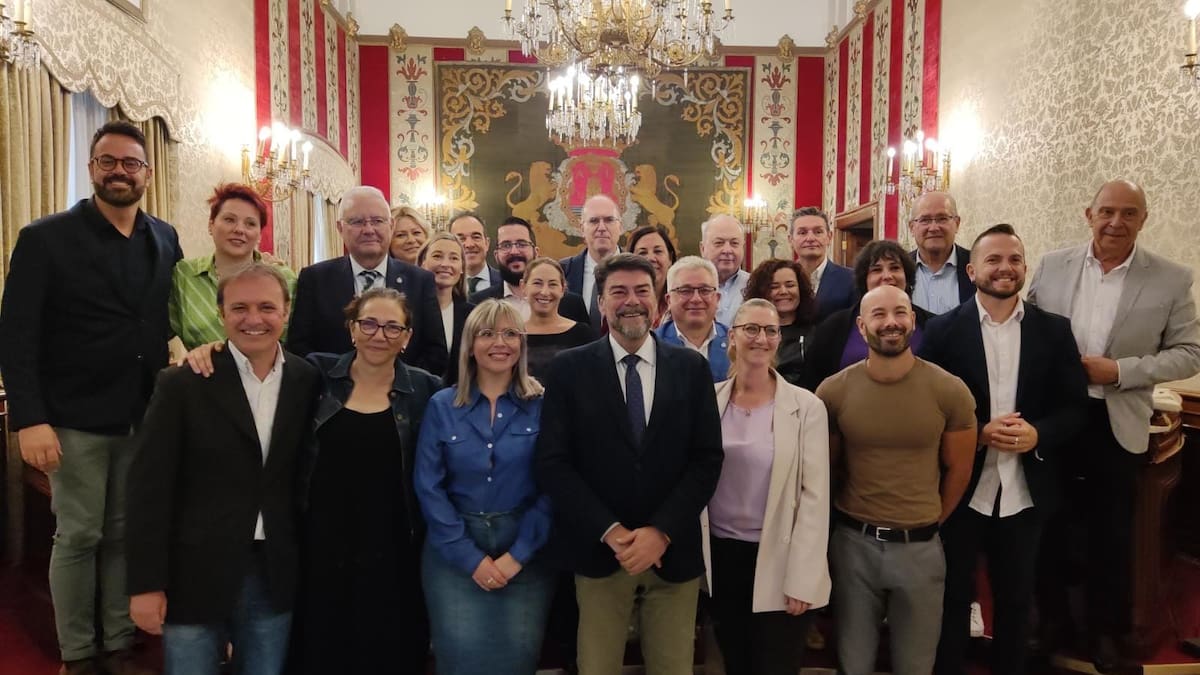 Último Pleno de la legislatura, entre reproches y lágrimas