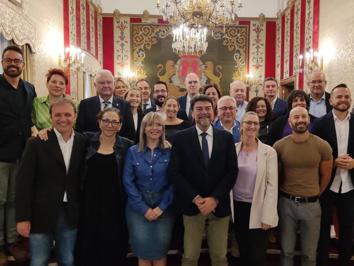 Último Pleno de la legislatura, entre reproches y lágrimas