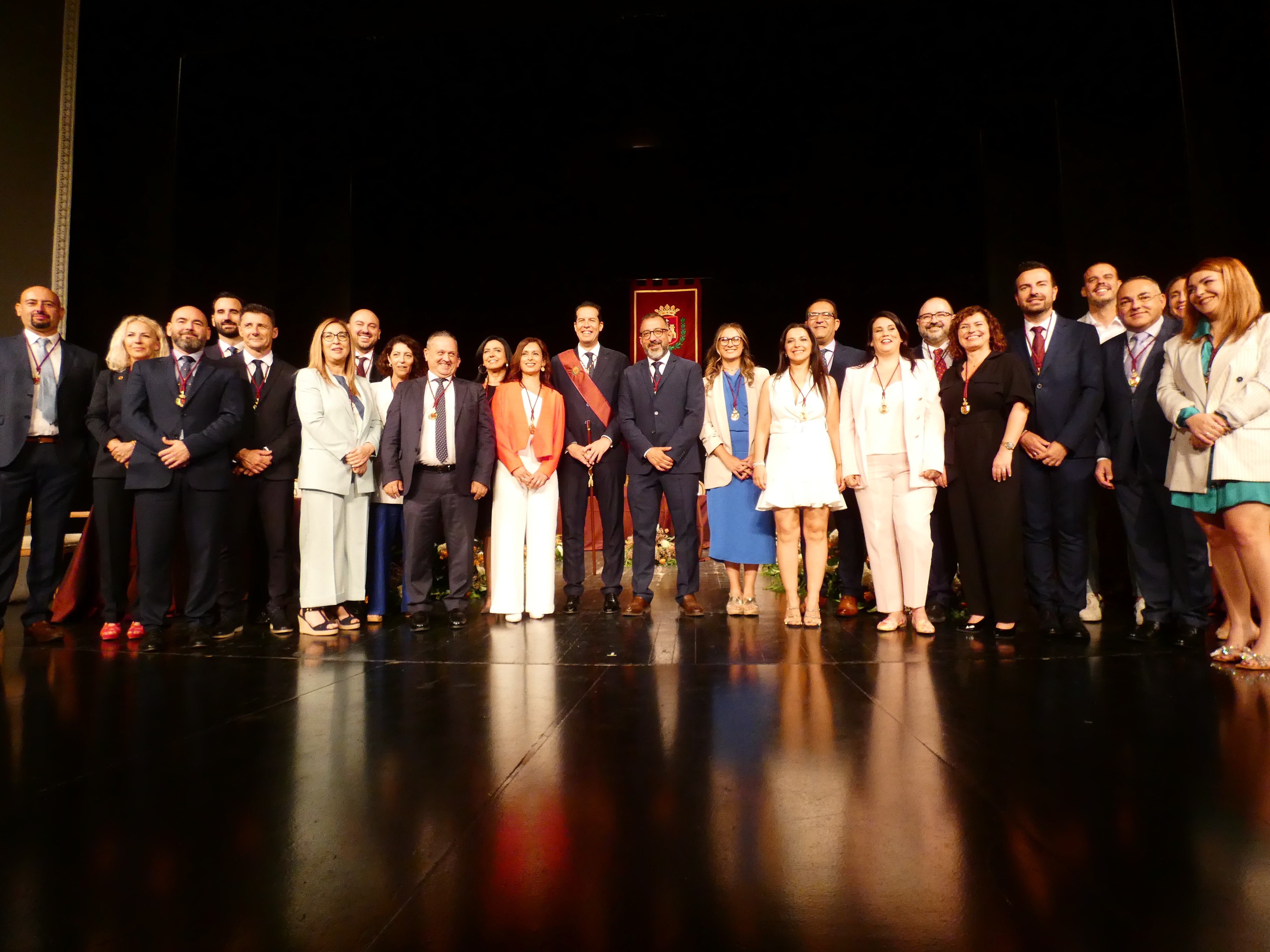 Corporación Municipal en el acto de Investidura en Elda