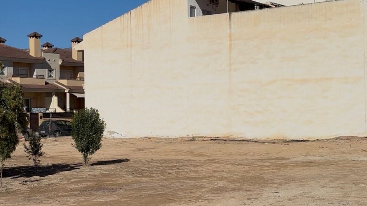 Se trata de una parcela de 1.786 metros cuadrados