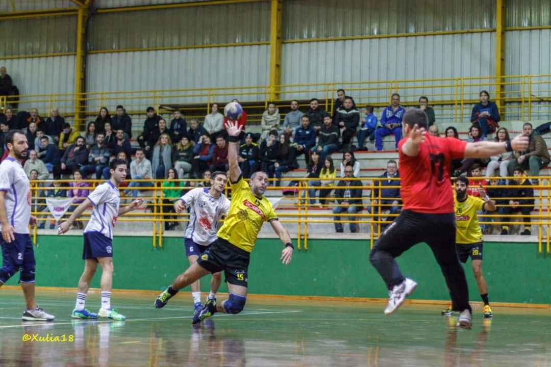 Una victoria del Carnes do Ribeiro ante su afición que vale su peso en oro.