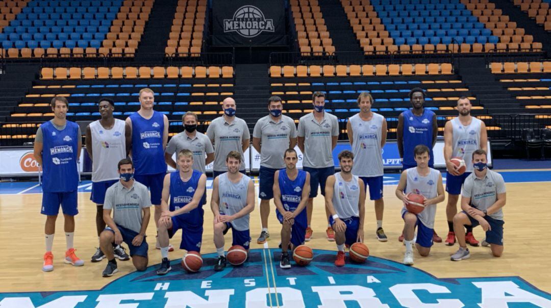 L'equip de l'Hestia Menorca ja entrena de cara a l'inici de lliga.