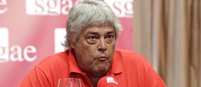 El miembro de la futura junta directiva de SGAE, Caco Senante, comparece ante la prensa