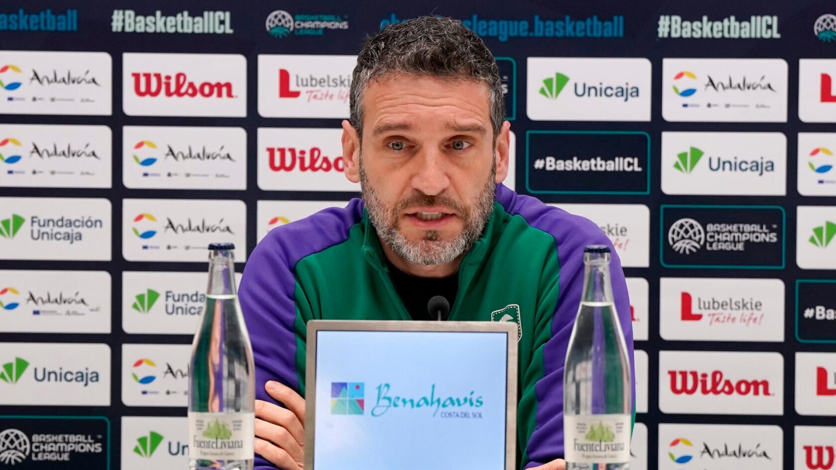 El entrenador del Unicaja Ibon Navarro en la previa del partido de este miércoles ante el Promitheas de los cuartos de final de la BCL