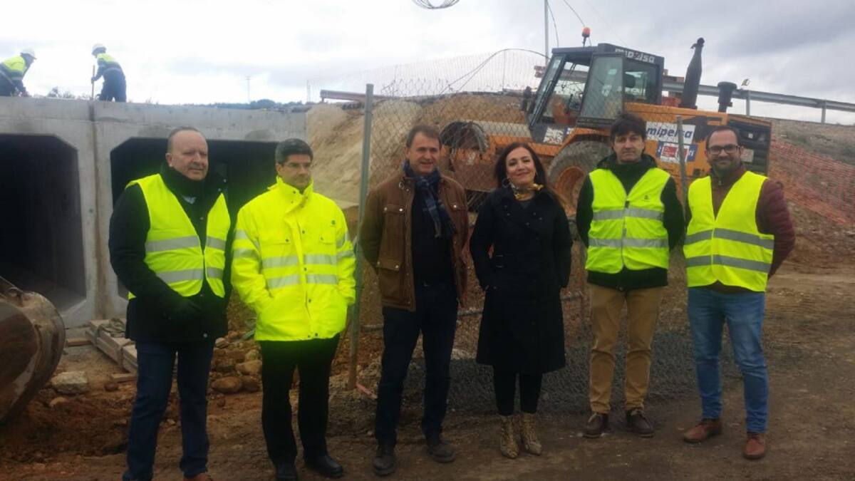 Javier Calleja entrevista Blas Álves Alcalde de Villanueva de la Reina por las obras del paso del lince ibérico - 230119