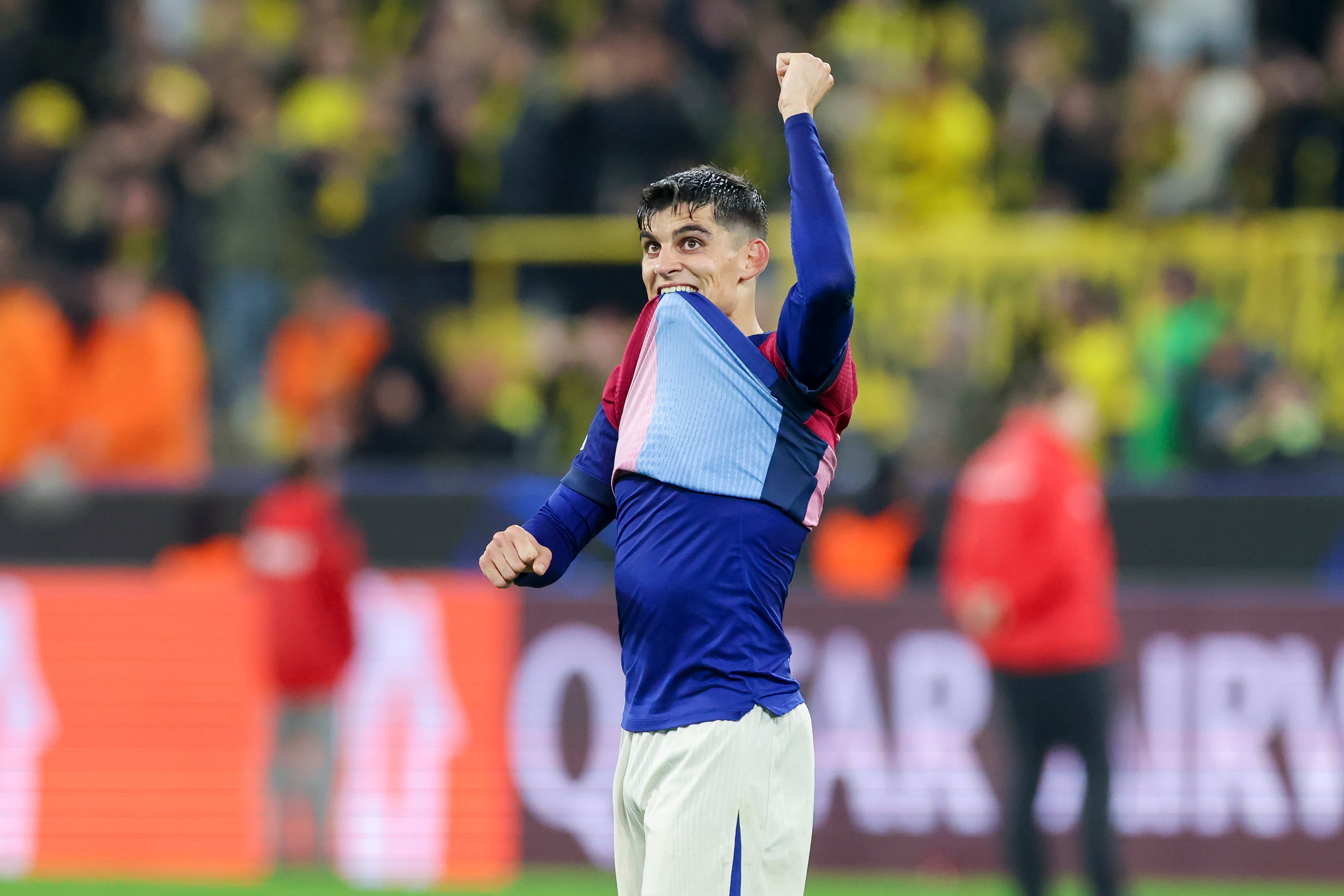 Gerard Martín celebra el pase del FC Barcelona a las semifinales de la Champions