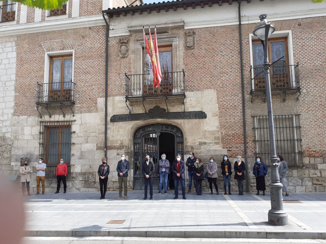 Concentración de repulsa en la Diputación de Valladolid 