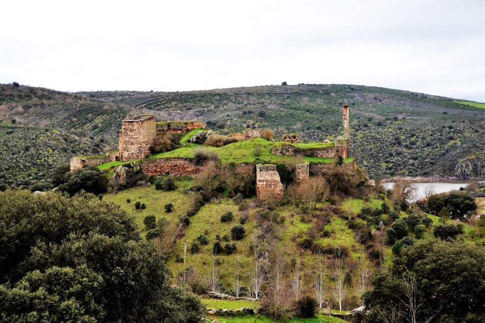 Una imagen del Castillo de Alba