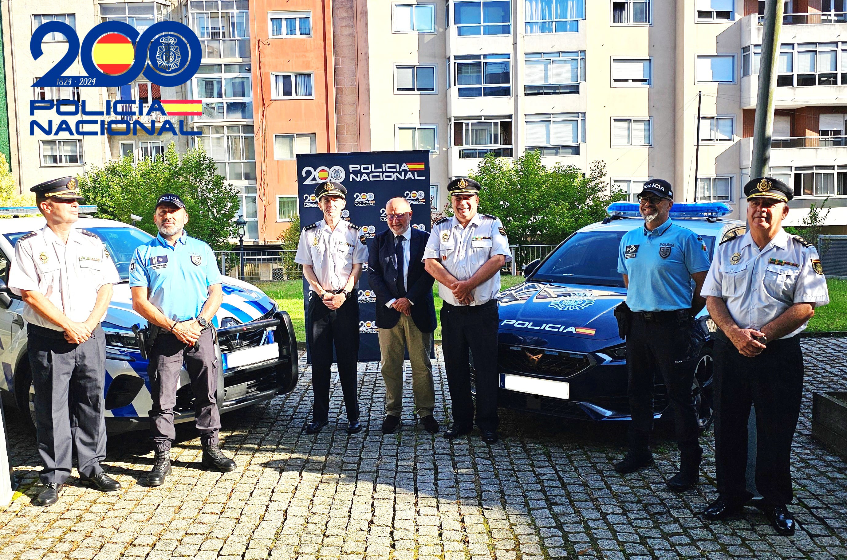 Agentes de Policía Nacional y Policía portuguesa en Vigo