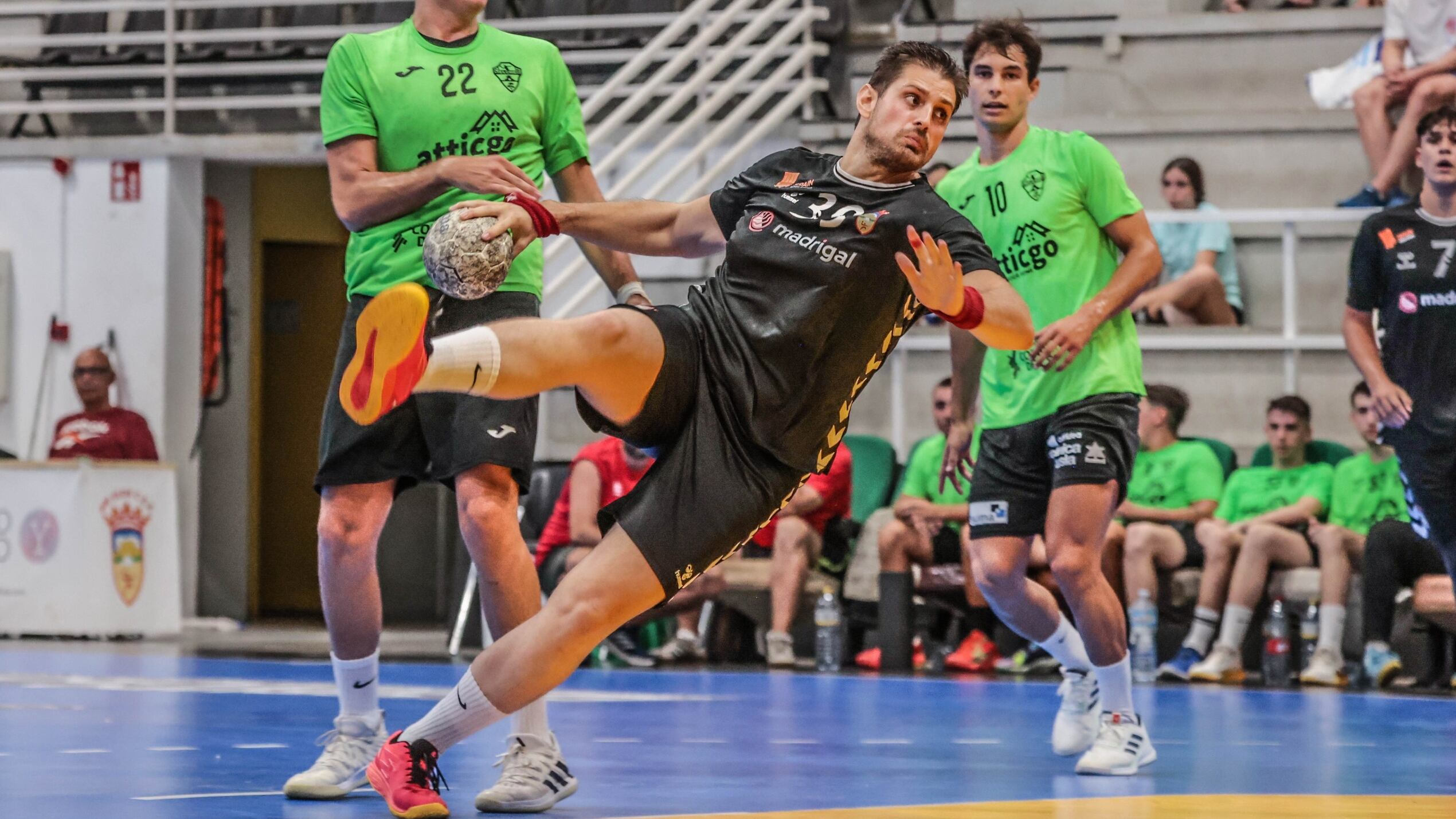 El Elda - C.E.E. llega en forma al inicio liguero