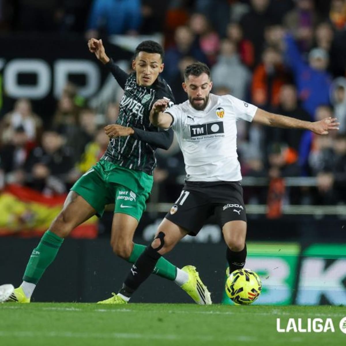 El Elche CF empata a uno en Valencia y acaba la primera vuelta con 23 puntos