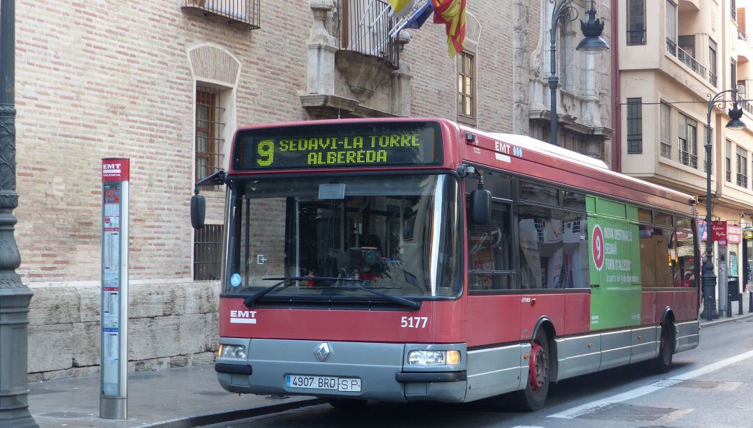 La ampliación de la línea 9 de la EMT se estrena con 12.000 viajeros durante el primer mes