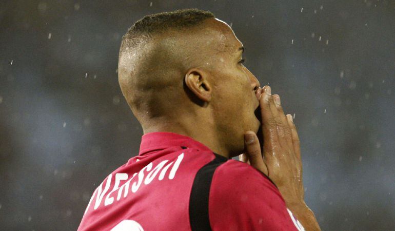 Deyverson, durante el encuentro de ida de Copa en Balaídos