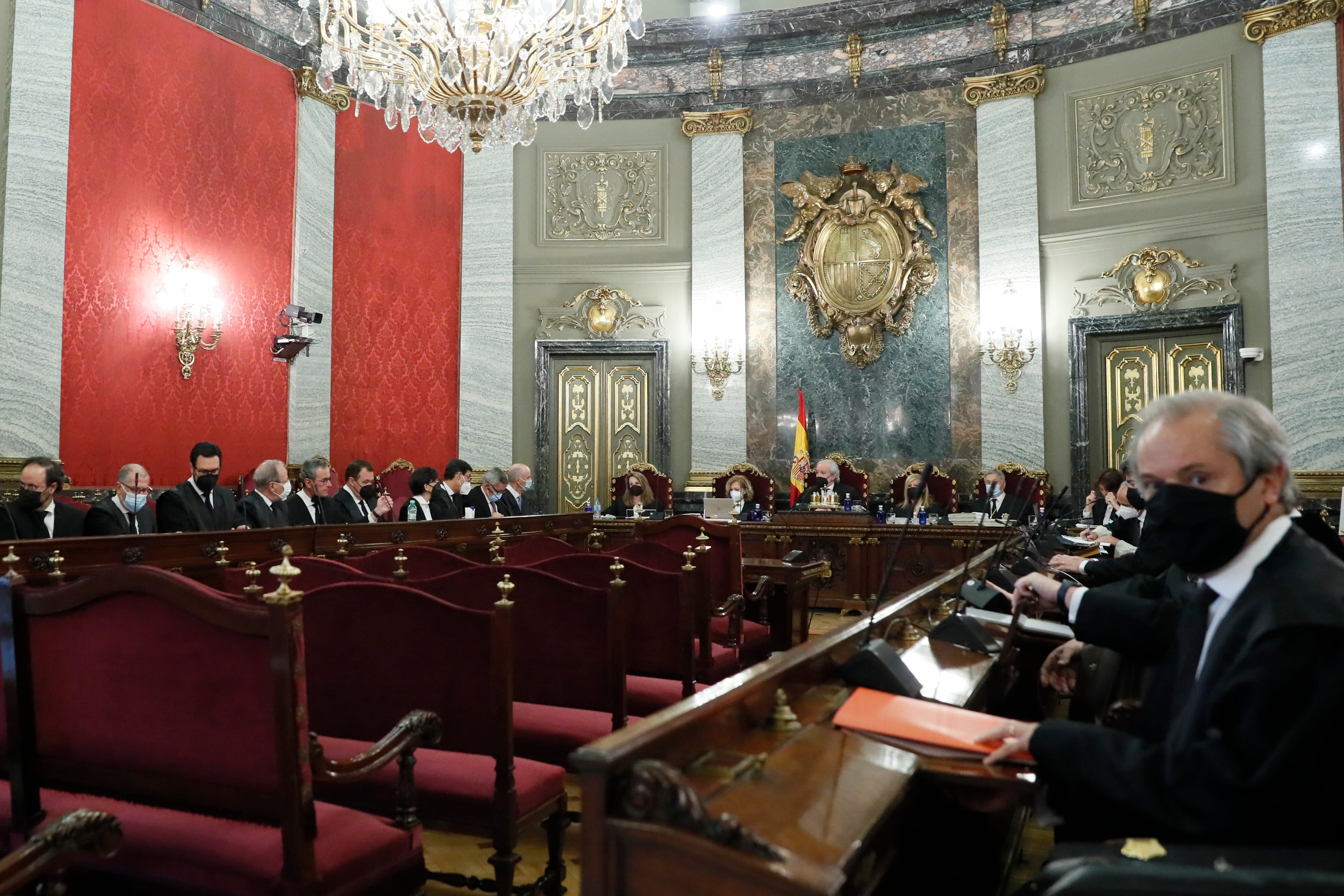 Plano general de la sala del Tribunal Supremo en Madrid donde se ha celebrado este miércoles la vista pública para revisar la sentencia del caso de los ERE de Andalucía por la que se condenó a diecinueve ex altos cargos de la Junta