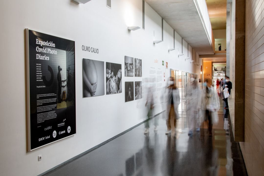 Exposición sobre COVID en la sala CuidArt.