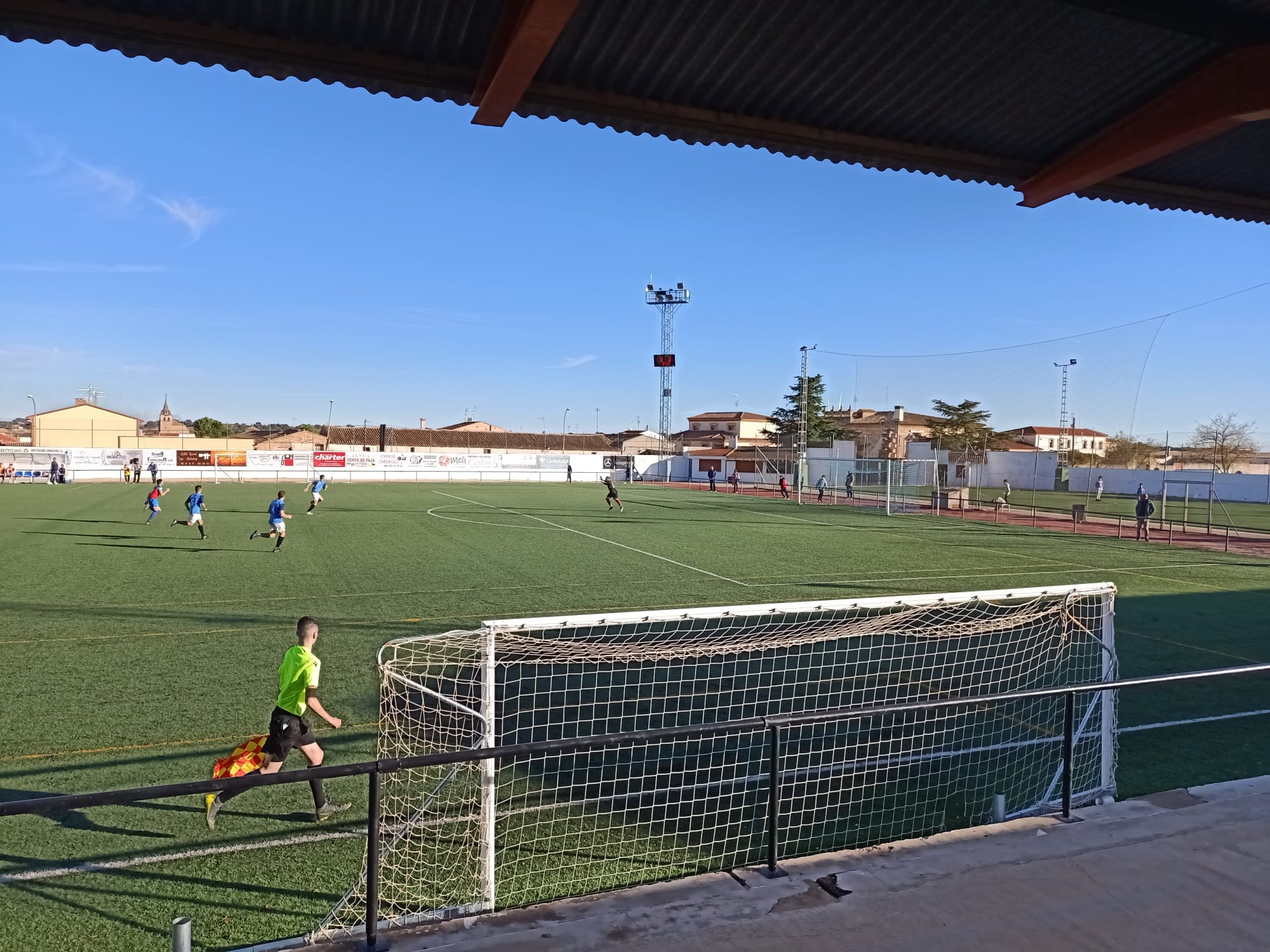 Momento del partido del Caudetano