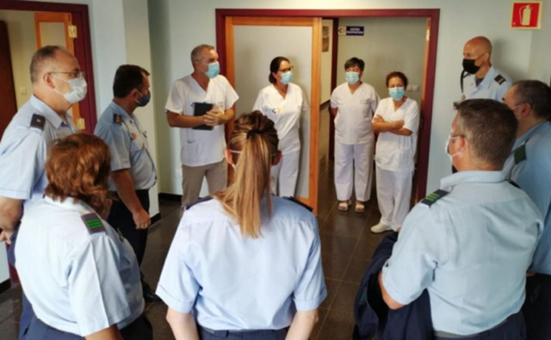 Siete personas permanecen ingresadas en el Hospital Doctor José Molina Orosa de Arrecife, cinco de ellas en la Unidad de críticos.