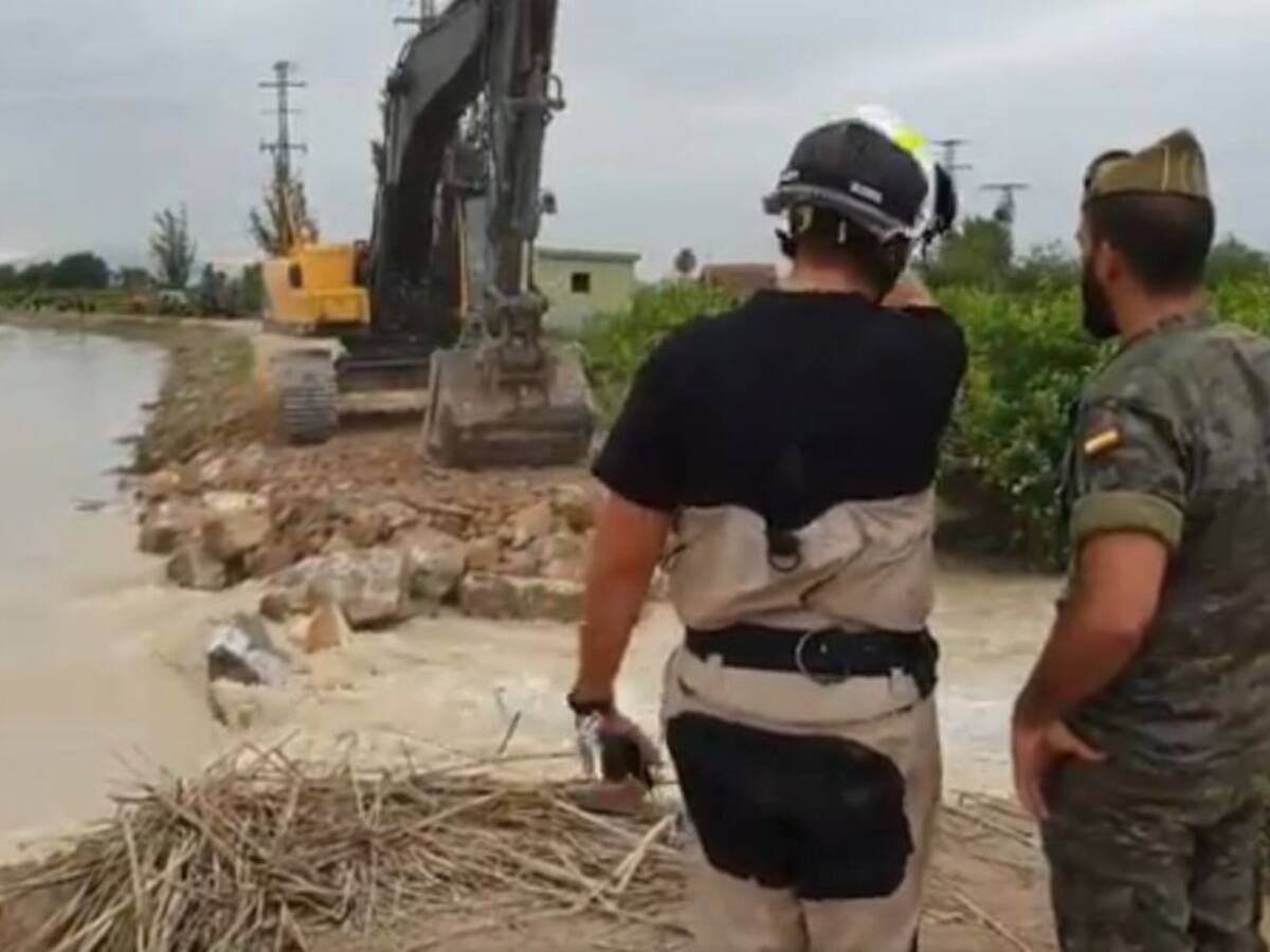 Se rompe la mota del río a su paso por Ceutí