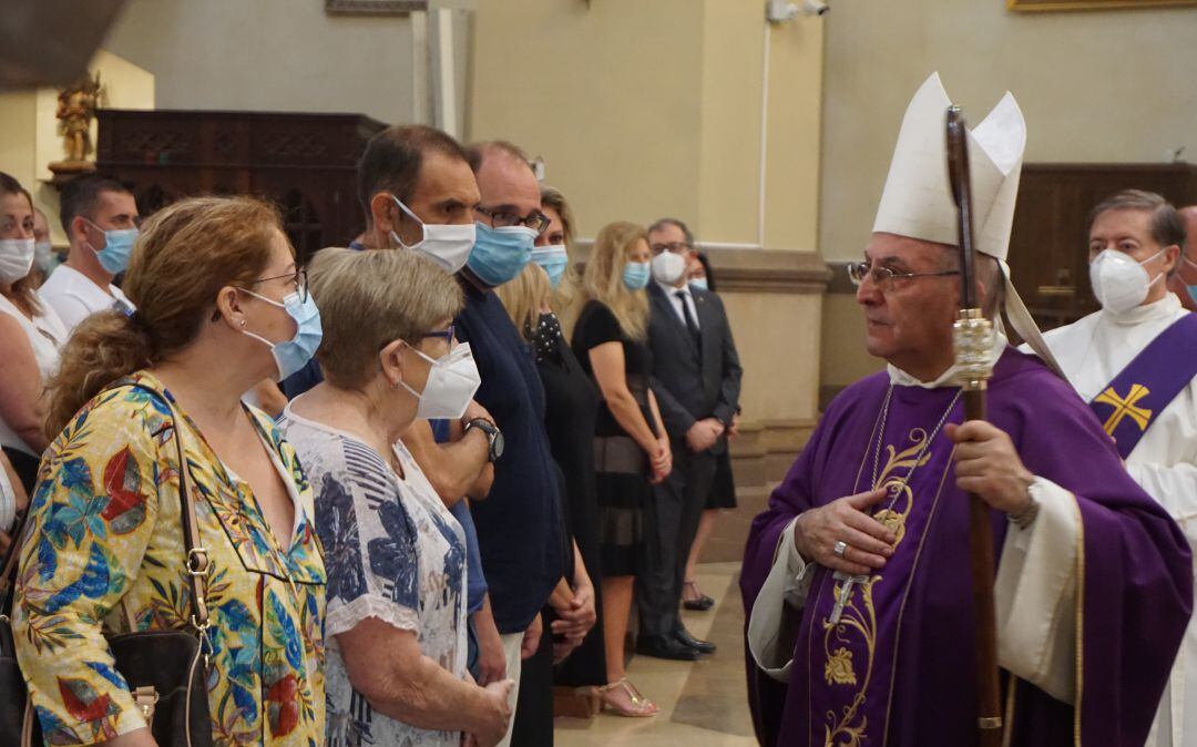 Casimiro López Llorente ha querido oficiar una Misa funeral en la Concatedral de Santa María para las víctimas de la COVID-19 en la provincia