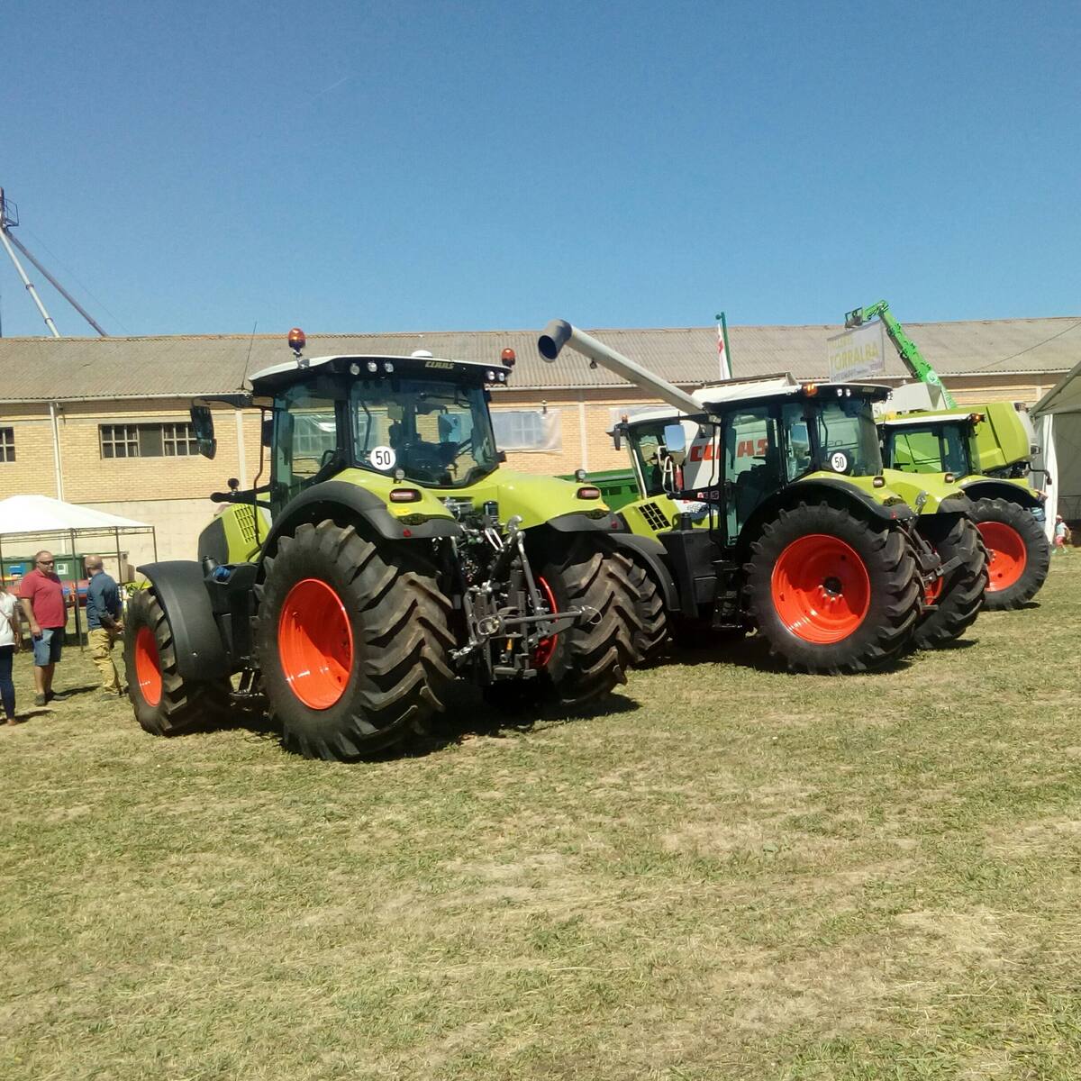 El sector de la maquinaria agrícola pide refuerzo de personal en el servicio provincial de agricultura
