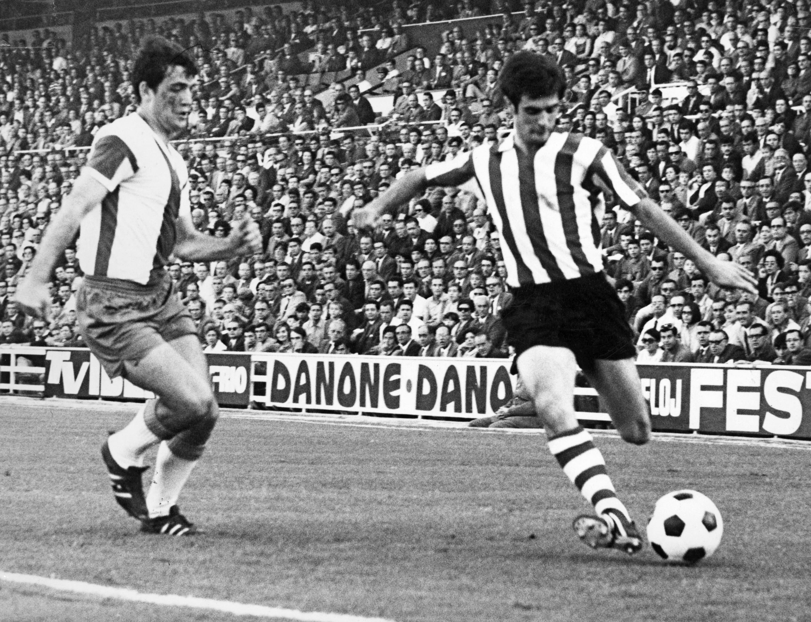 Fotografía de archivo del 13-10-1968, del jugador del Athletic de Bilbao, José Francisco &#039;Txetxu&#039; Rojo Arroita, uno de los grandes jugadores de la historia del Athletic Club, que falleció este viernes a los 75 años