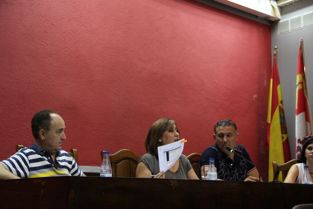 La portavoz del PP, Nuria Fernández, interviene en el último pleno