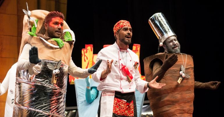 La murga Los Taifas en su actuación como kebaps