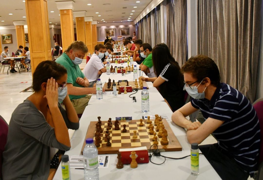 Partidas disputadas en el Hotel Aníbal de Linares durante los campeonatos