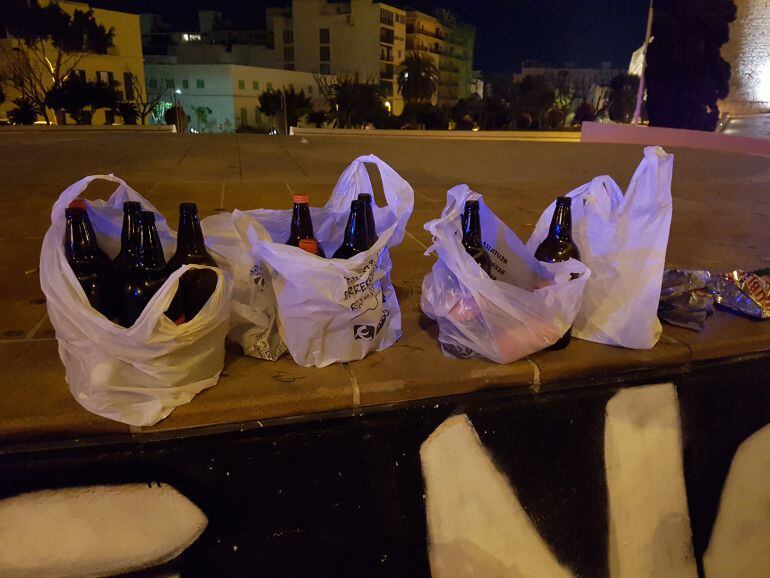 Imagen de archivo de las bebidas retiradas en un botellón