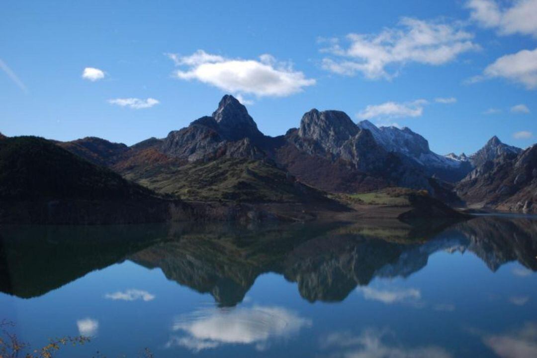 El embalse de Riaño es uno de los que más agua embalsa de la CHD