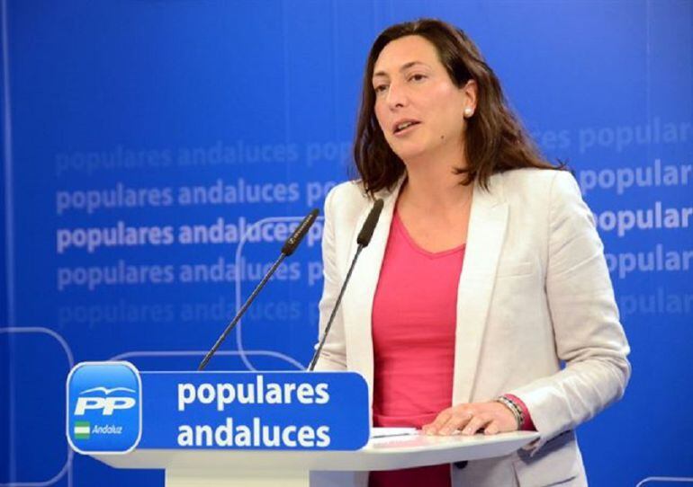 El PSOE y el PP han cerrado sin acuerdo y con sendas llamadas al diálogo para acercar posturas la segunda reunión entre ambos partidos para tratar sobre la composición de la Mesa del Parlamento, antes de que se celebre este jueves el pleno de constitución de la Cámara andaluza