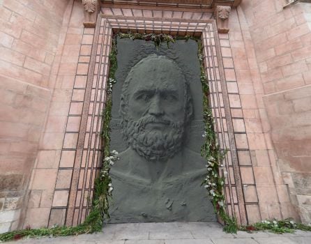 Recreación de la puerta principal de la fachada Real de la Catedral de Burgos con el diseño de Antonio López