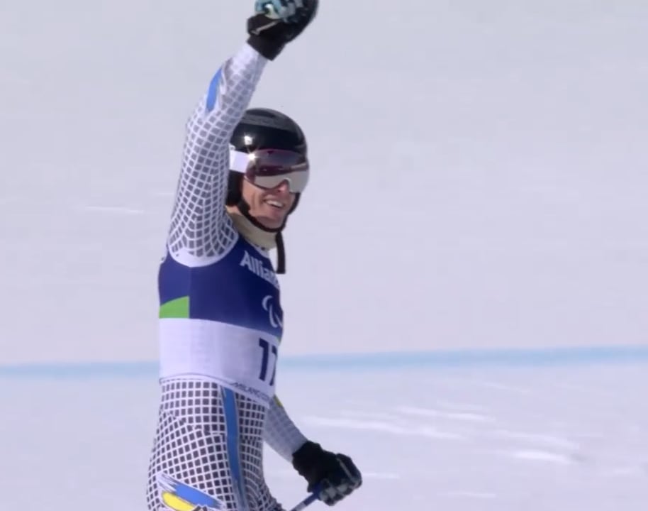 Roger Puig a l'arribada de la prova de descens dels jocs paralímpics de Milà-Cortina on ha estat diploma