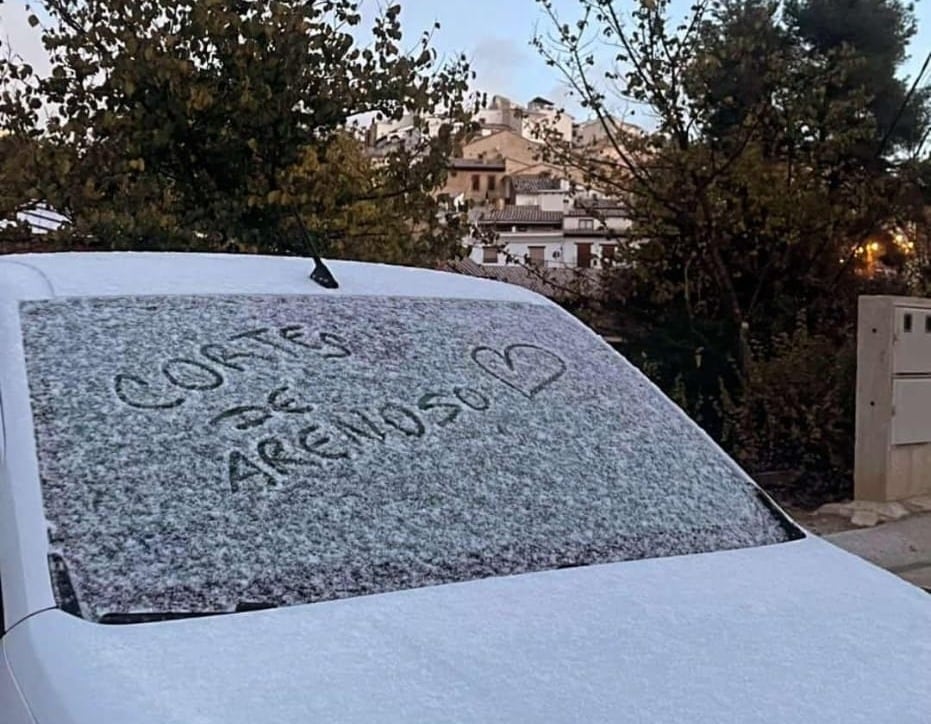 Hielo en Cortes de Arenoso