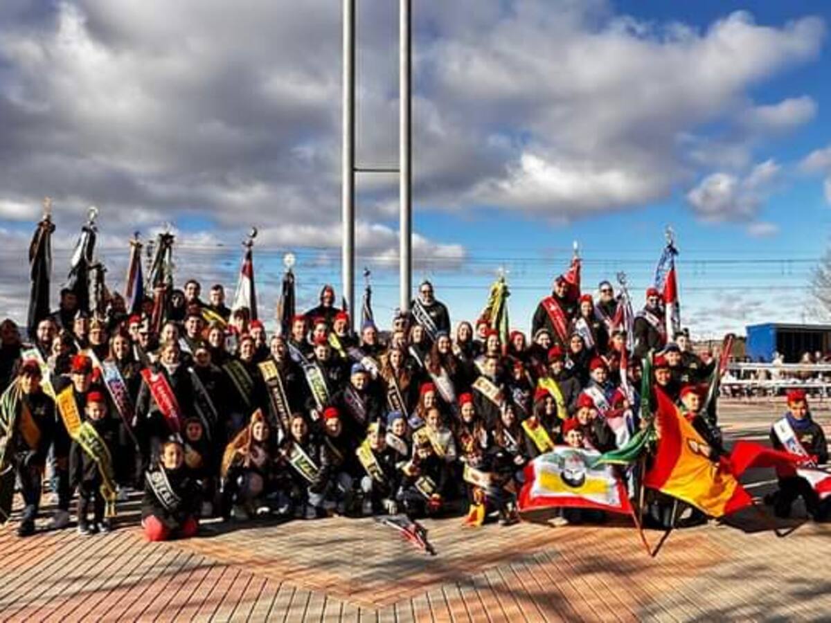 Marinos Corsarios y Cristianos ganan los concursos de ajo y gachamiga del Ecuador Festero