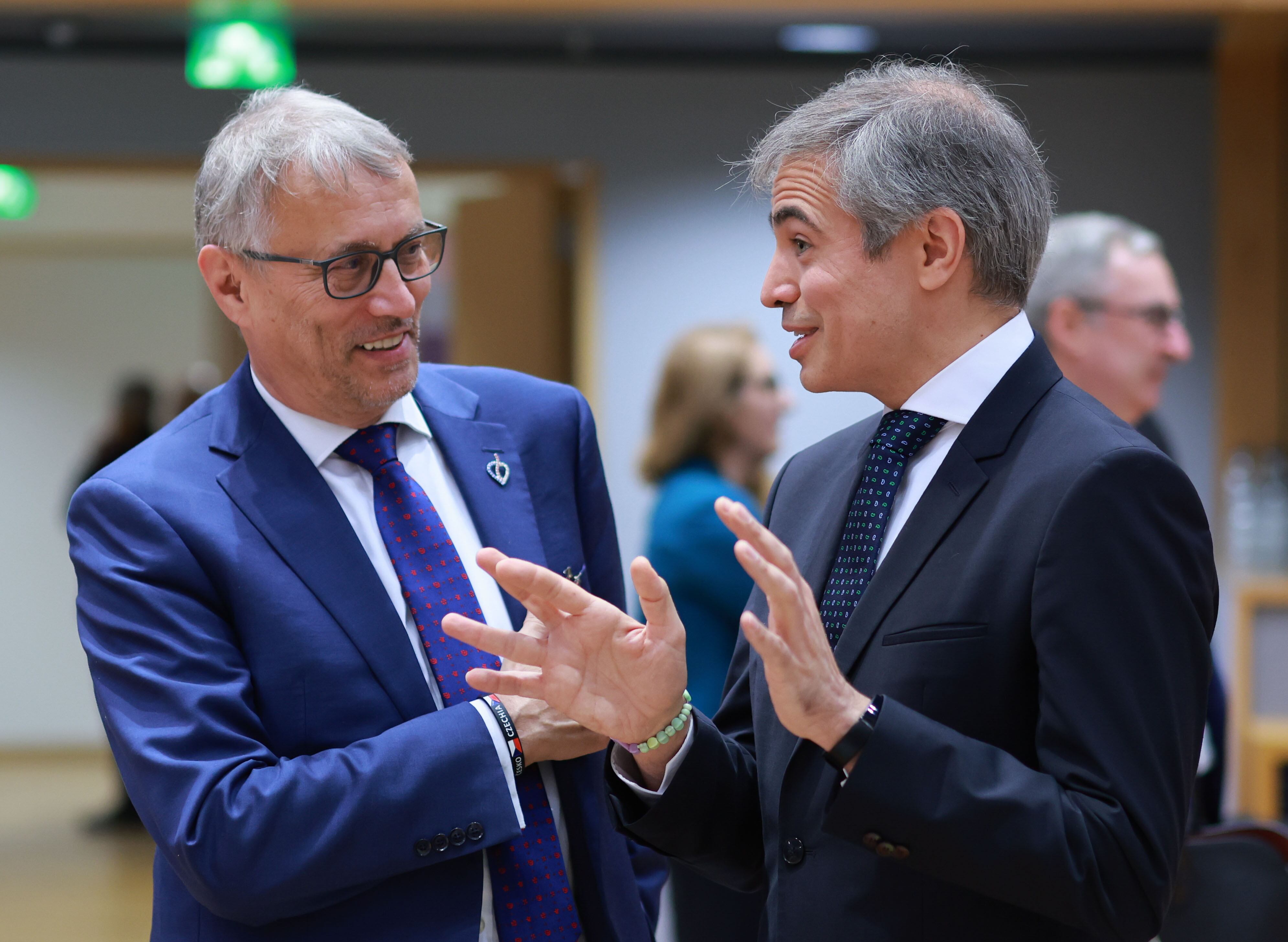 El ministre txec d&#039;Afers Exteriors, Martin Dvorak, i el secretari d&#039;Estat per la UE, Fernando Sampedro, al Consell Europeu de Brussel·les.