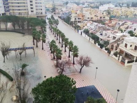Inundaciones en la playa de Tavernes