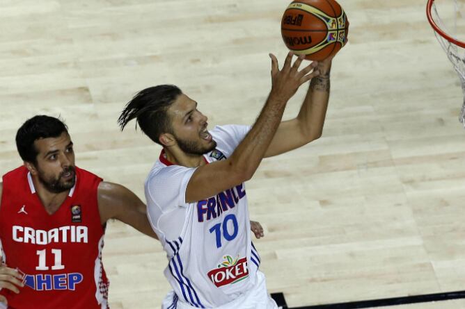 Fournier lanza a canasta ante Croacia