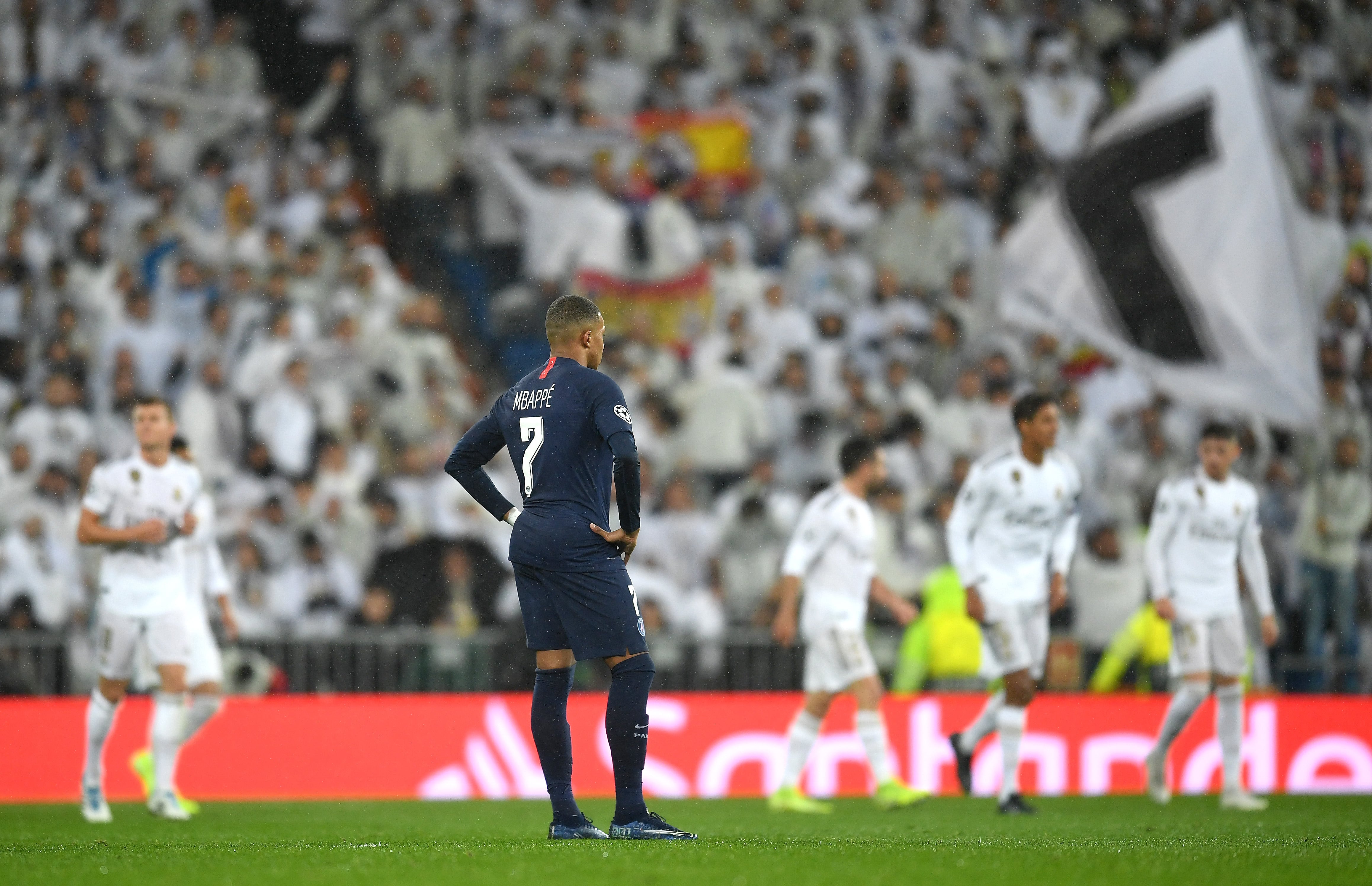 Mbappé, durante un partido de Champions en el Bernabéu.