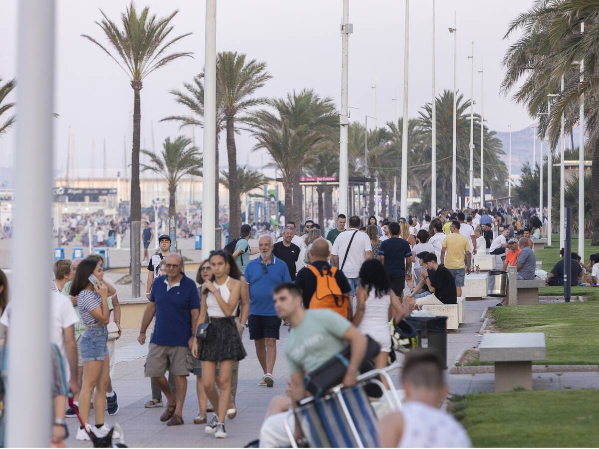 Gandia registra un "lleno técnico" de ocupación hotelera la segunda quincena del mes de agosto