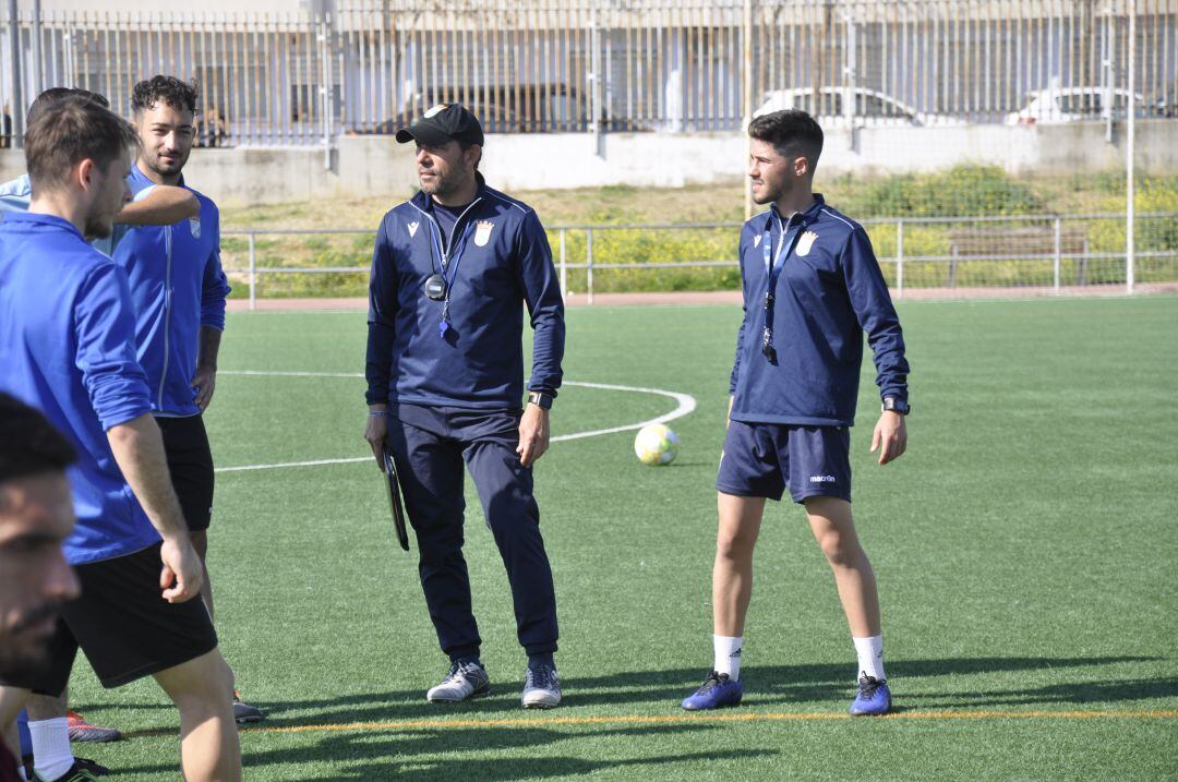 Juan Carlos Gómez y José Ortega se marchan al Vélez CF