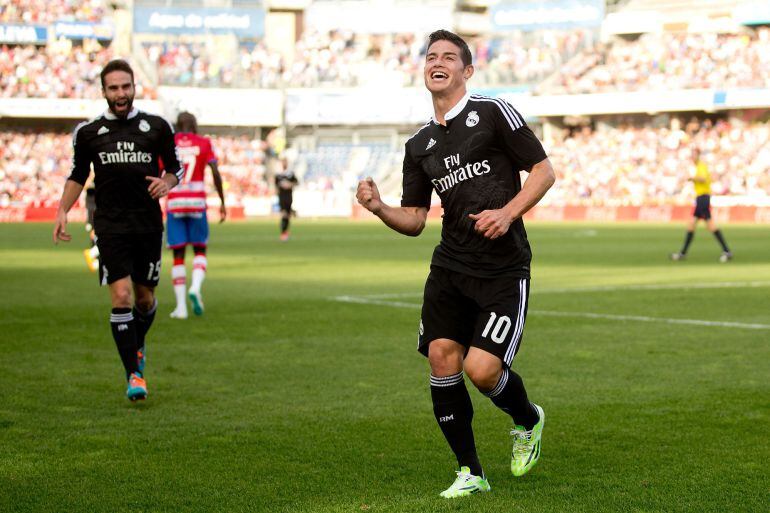 GRANADA, SPAIN - NOVEMBER 01:  James Rodriguez of Real Madrid CF celebrates scoring their second goal during the La Liga match between Granada CF and Real Madrid CF at Nuevo Estadio de Los Carmenes on November 1, 2014 in Granada, Spain.  (Photo by Gonzalo