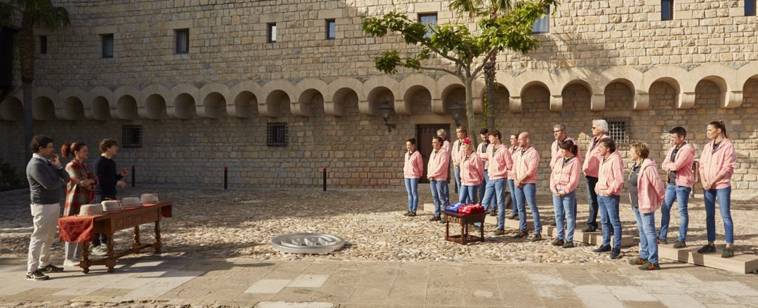 Concursantes y jurado de MasterCheff Celebrity en el Castillo de Santa Catalina en Jaén.