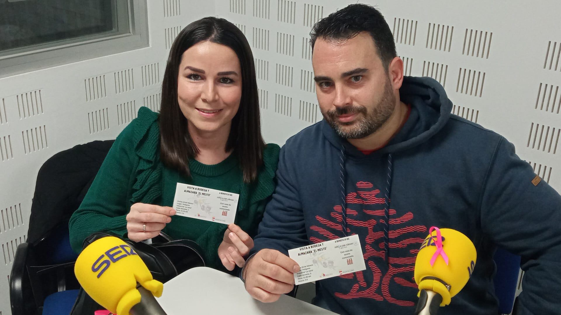 Sofía Barrios y Santiago Martínez, en los estudios de SER Puertollano